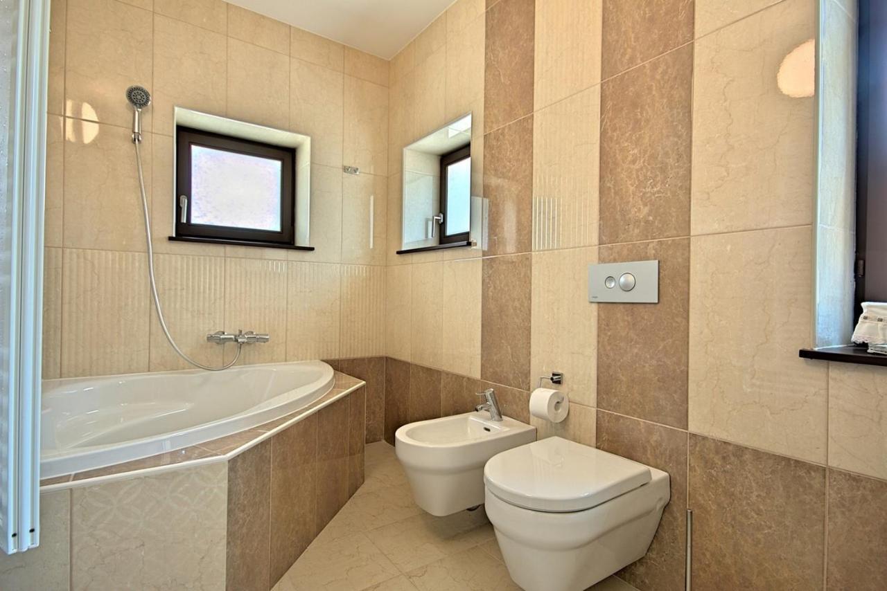 Stone Villa Zahara Ližnjan Exteriér fotografie